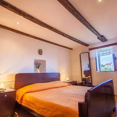 Apartment Vidovici *